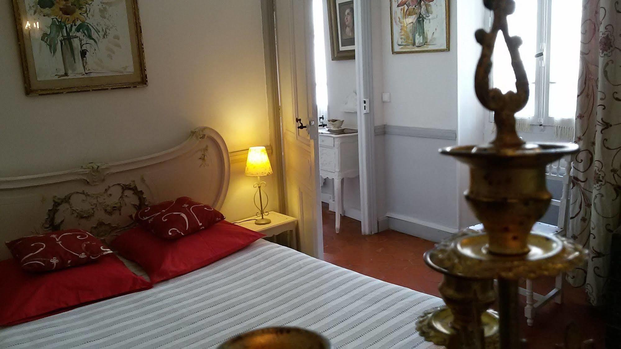 Bed and Breakfast L'Ile aux Mimosas à Tautavel Extérieur photo