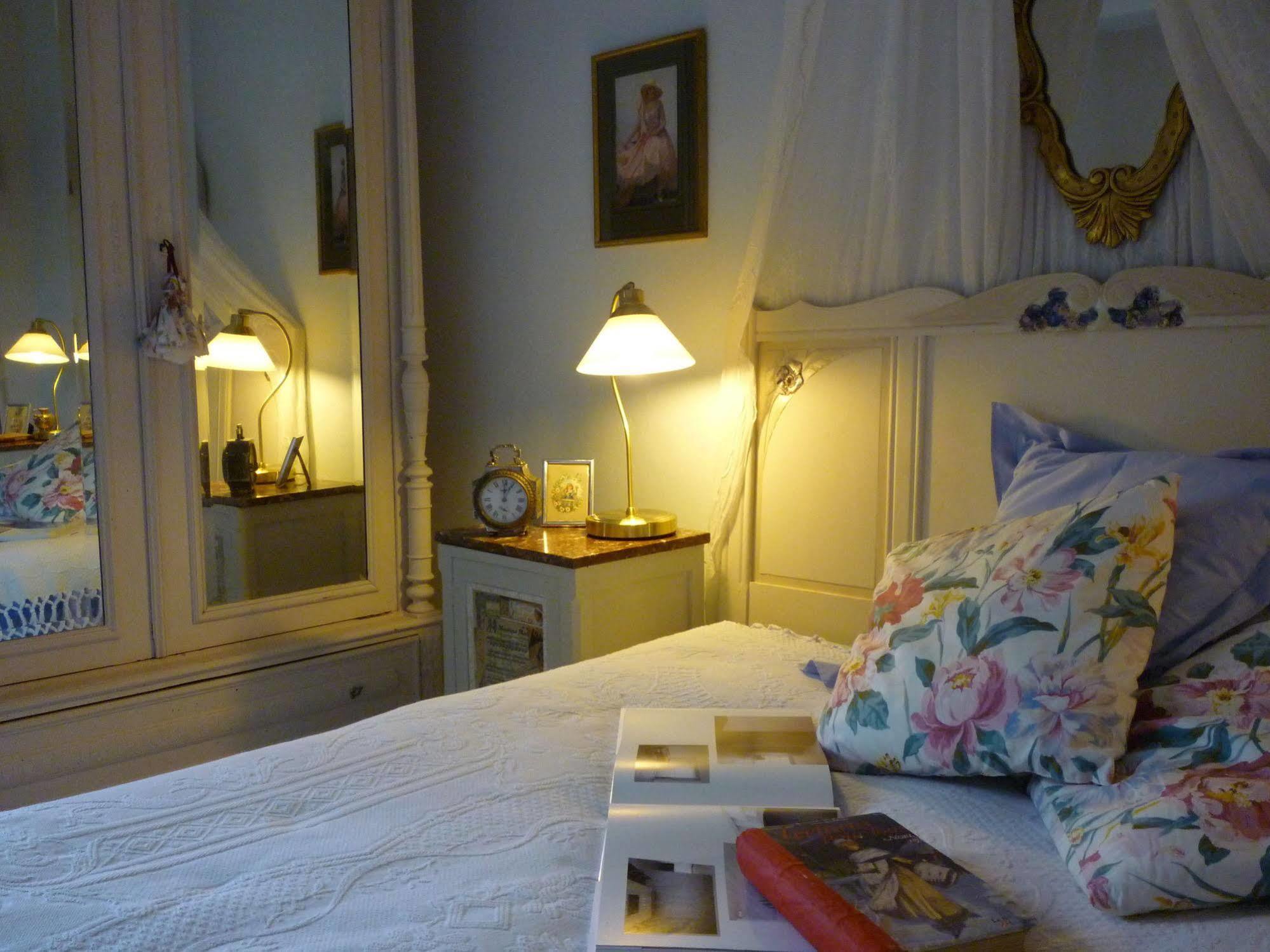 Bed and Breakfast L'Ile aux Mimosas à Tautavel Extérieur photo